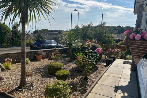 undefined, Lon Gogarth, Benllech, Tyn-Y-Gongl