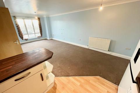 2 bedroom apartment for sale, Staines Road West, Ashford TW15