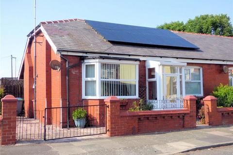 2 bedroom bungalow to rent, Granville Road, Blackpool