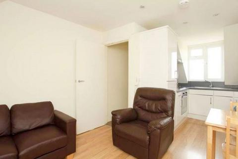 1 bedroom flat to rent, Fantastic property in sought after Golders Green