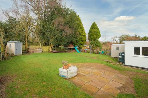 4 bedroom detached bungalow for sale, Hog Green, Elham, Canterbury, CT4