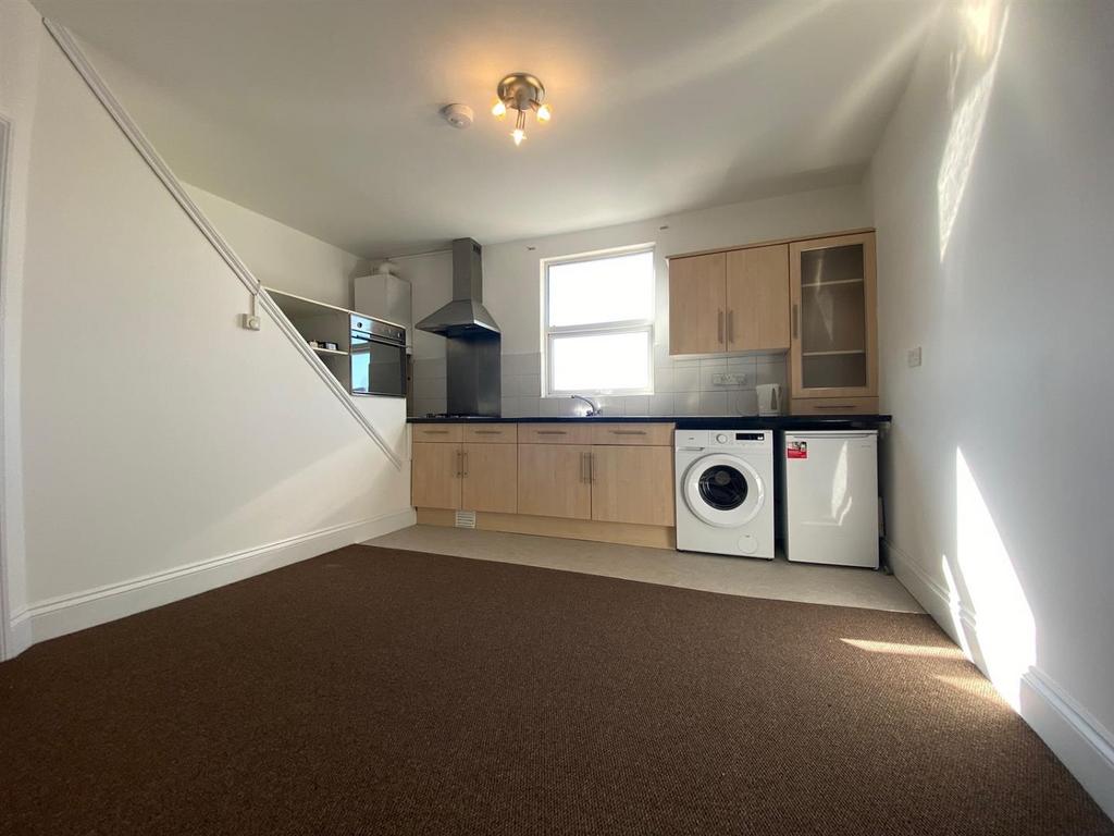 Apartment in Bristol - View 2
