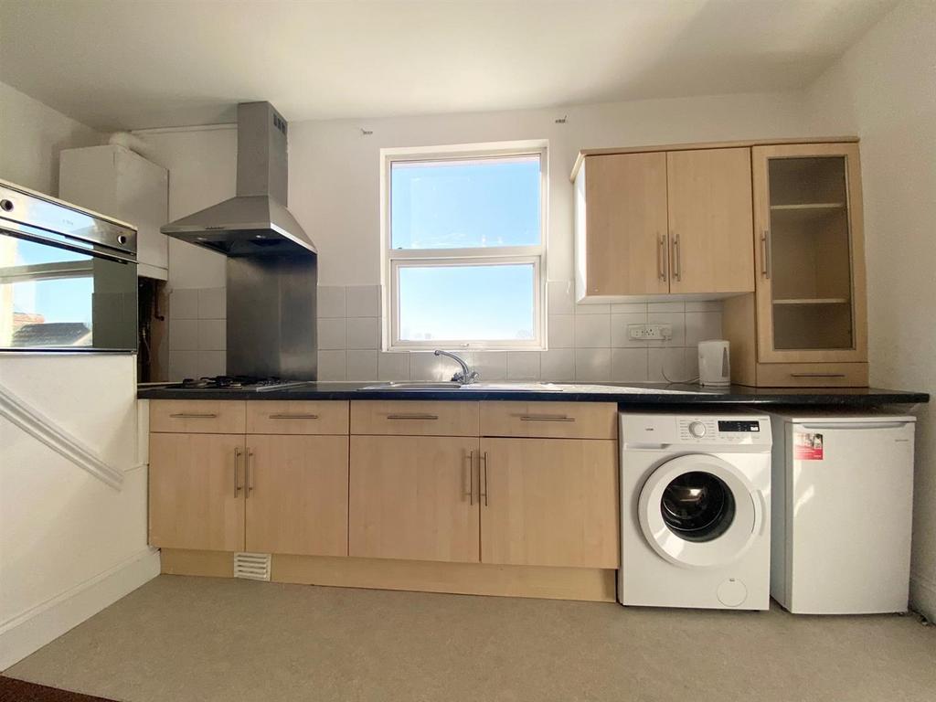 Apartment in Bristol - View 5