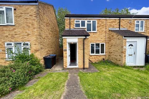 3 bedroom house to rent, Peacocks, Harlow