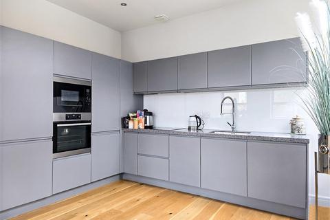 2 bedroom flat for sale, Low Lane, Leeds LS18