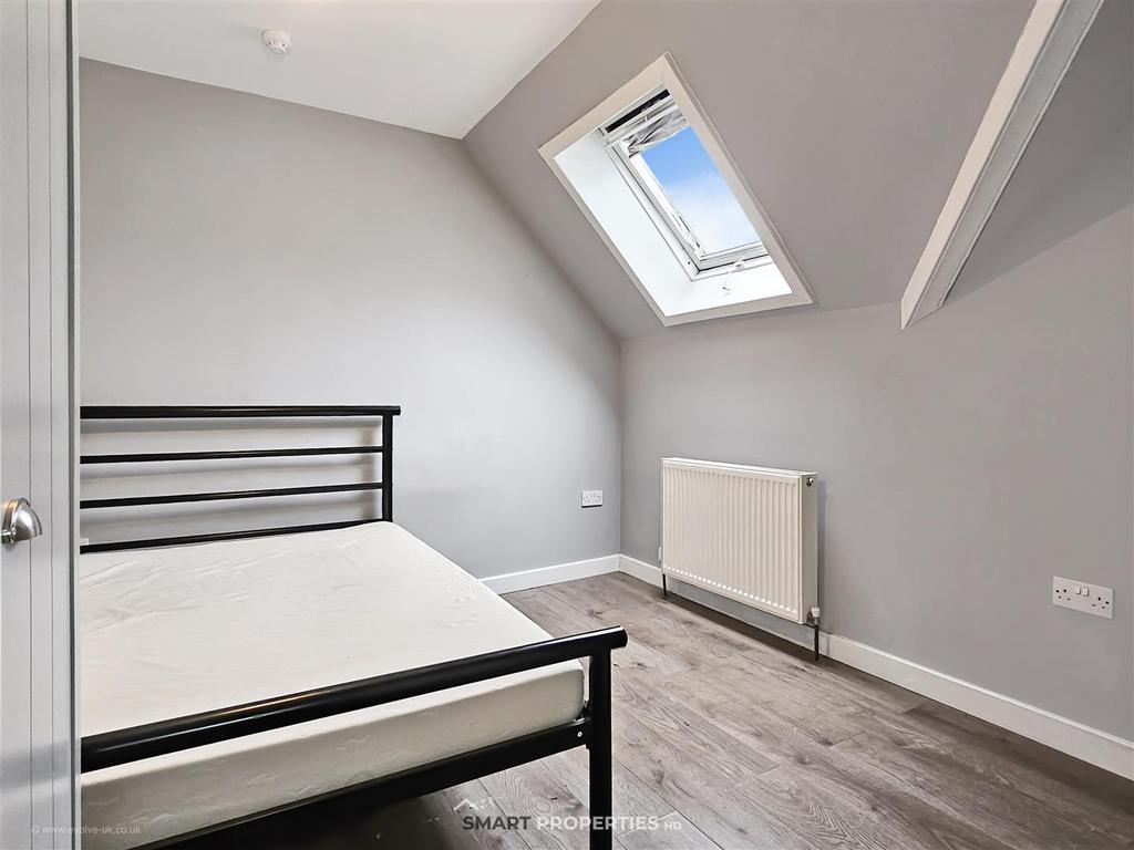 Flat 8