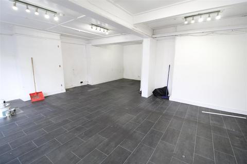 Retail property (high street) to rent, Meltham Road, Huddersfield HD4