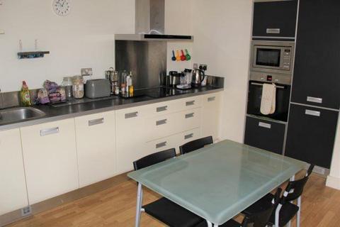 2 bedroom house to rent, Firth Street, Huddersfield HD1