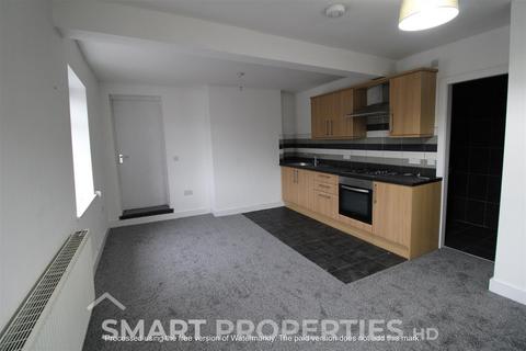 1 bedroom flat to rent, 611 Wakefield Road, Huddersfield HD5