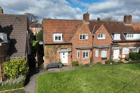 3 bedroom end of terrace house for sale, Brockett Close, WELWYN GARDEN CITY, AL8