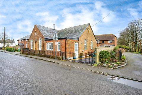 3 bedroom cottage for sale, Bowling Alley, Aylesbury HP22