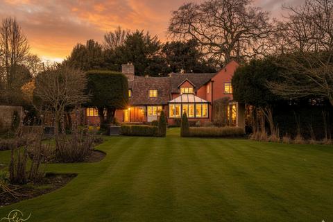 4 bedroom character property for sale, Hemingford Grey PE28