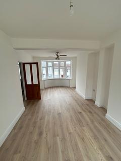 3 bedroom terraced house to rent, Donaldson Road, London SE18