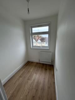 3 bedroom terraced house to rent, Donaldson Road, London SE18