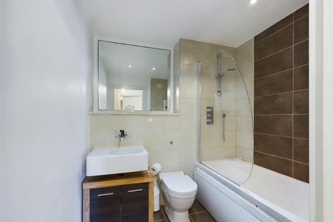 2 bedroom flat for sale, Essex Street, Birmingham B5