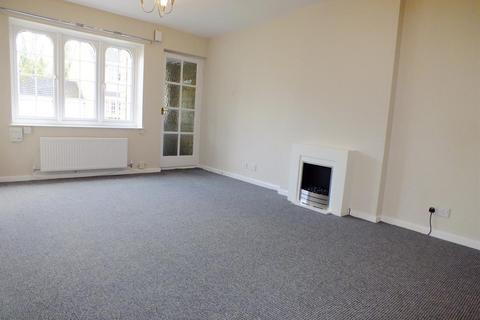 2 bedroom flat to rent, Oakdene Vale, Shadwell, Leeds, LS17 8XT