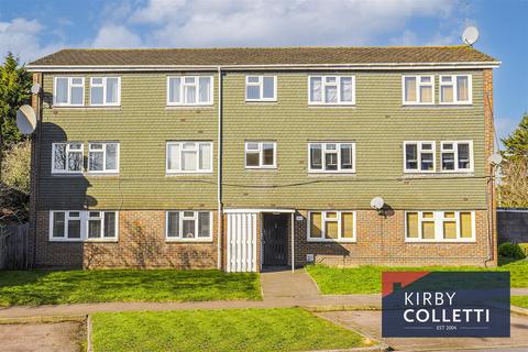 2 bedroom flat for sale, Silverfield, Broxbourne