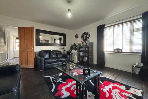 2 bedroom maisonette for sale, Glyndwr Road, Barry, CF62