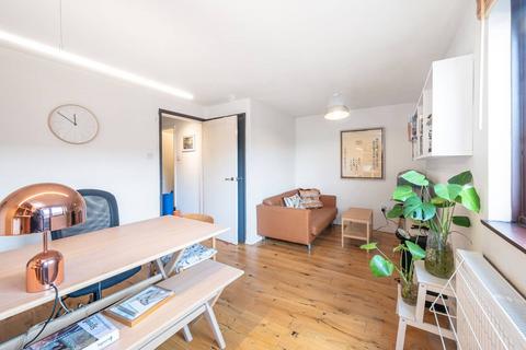 1 bedroom flat for sale, Wedgwood Walk, West Hampstead, London, NW6