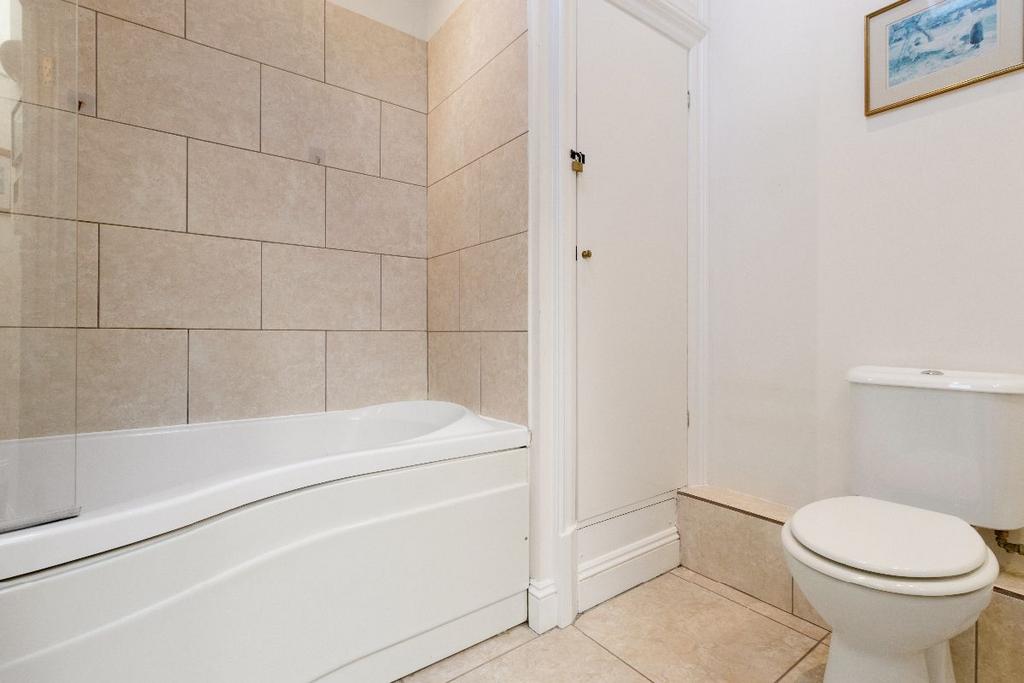 Main bathroom