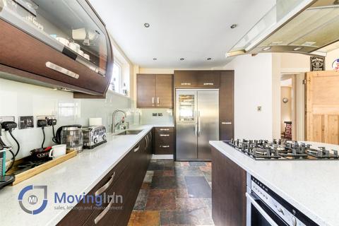 4 bedroom house for sale, Hartley Down, Purley, CR8 4ED