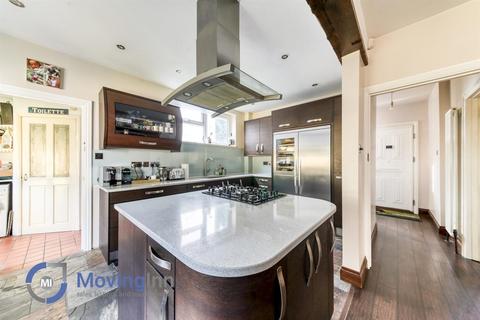 4 bedroom house for sale, Hartley Down, Purley, CR8 4ED