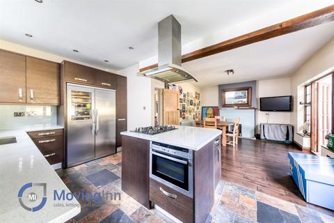 4 bedroom house for sale, Hartley Down, Purley, CR8 4ED