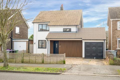 3 bedroom detached house for sale, Lonsdale Road, Stamford, PE9