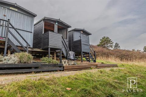 Chalet for sale, The Leas, Frinton-On-Sea