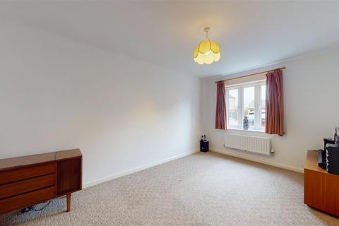 3 bedroom semi-detached house for sale, Clapton Close, Stamford