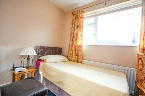 55 Booth Avenue, Sandbach, CW11 4JN