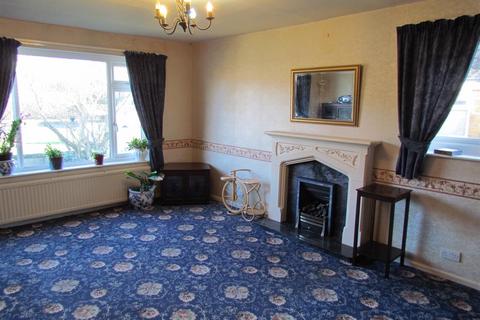2 bedroom semi-detached bungalow for sale, New Road, Kirkbymoorside, York