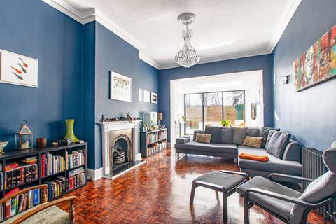 3 bedroom flat for sale, Dartmouth Road, Willesden Green, London, NW2