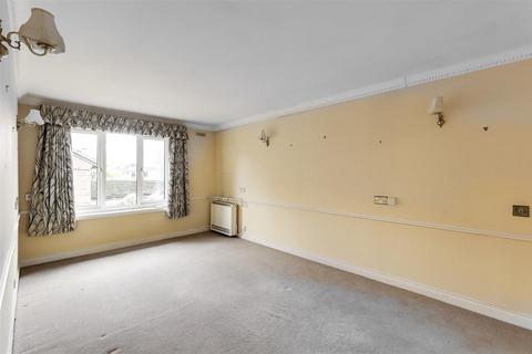 1 bedroom retirement property for sale, Park Avenue, Enfield