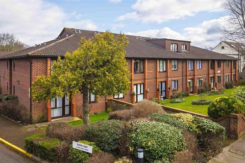 1 bedroom retirement property for sale, Park Avenue, Enfield
