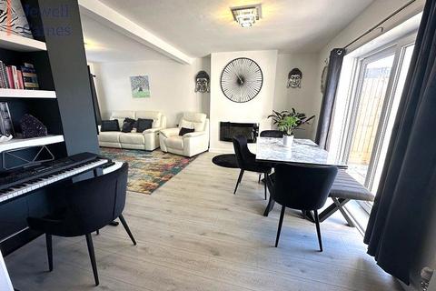 undefined, Daffodil Close, Port Talbot, SA12