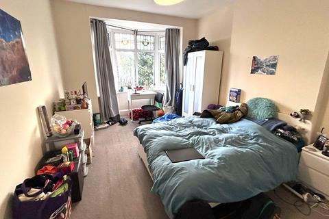 353 Derby Road, Nottingham, NG7 2DZ