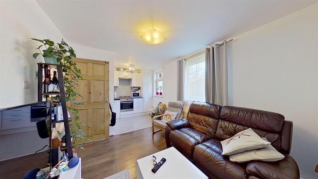 Westdean-Close-Wandsworth-SW18-03012025 142335.jpg