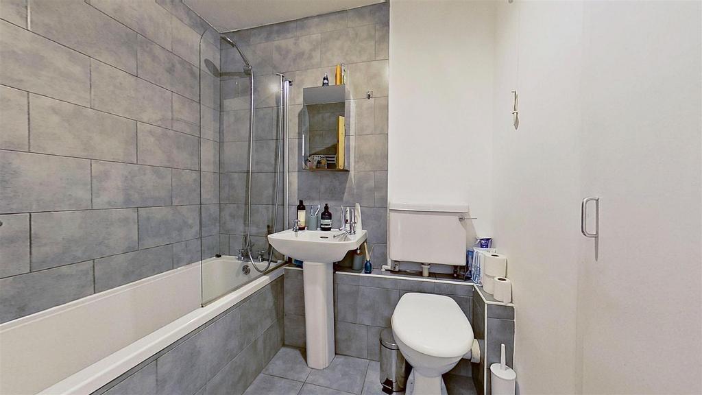 Westdean-Close-Wandsworth-SW18-03012025 142424.jpg