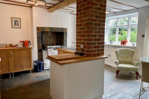 Rose Cottage Castlegate, Kirkbymoorside, York, YO62 6BH