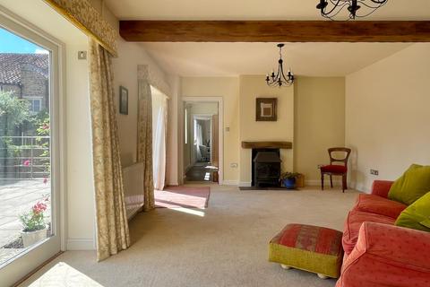 Rose Cottage Castlegate, Kirkbymoorside, York, YO62 6BH