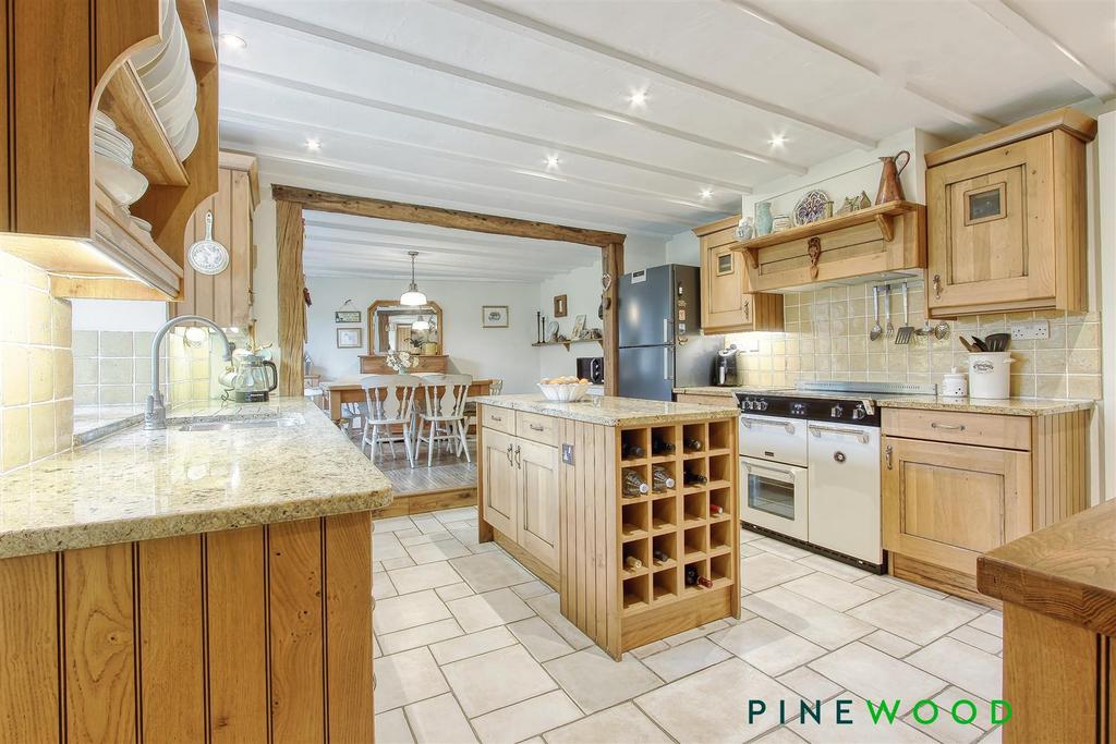 Kitchen diner