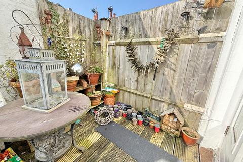 2 bedroom maisonette to rent, Brighton BN2