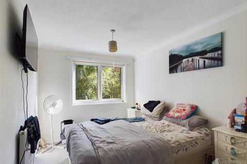 1 bedroom flat for sale, Guilfords, Old Harlow CM17