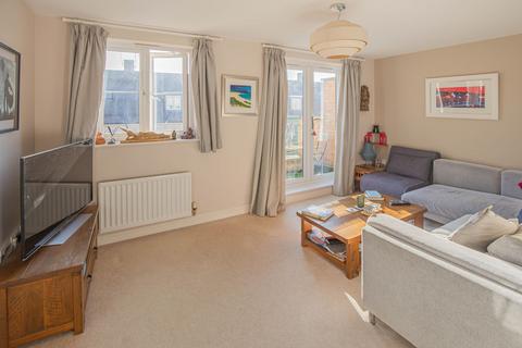 3 bedroom end of terrace house for sale, Sir Bernard Lovell Road, Malmesbury, SN16