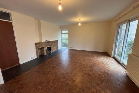 4 bedroom detached house to rent, Hillmorton Road, Coventry