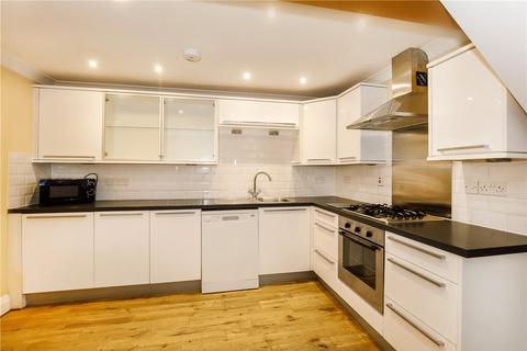 2 bedroom maisonette to rent, Churchside, Howden, Goole, East Riding Yorkshire, DN14