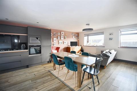 undefined, Penryn TR10