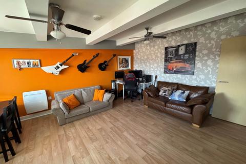 2 bedroom flat for sale, Ladysmith House, Taunton TA1