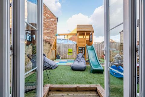 4 bedroom detached house for sale, Haydon End,  Swindon,  Wiltshire,  SN25